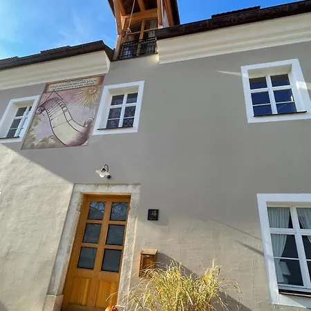 20qm Gaestezimmer Im Historischen Pfarrhaus In Guest house Pielenhofen
